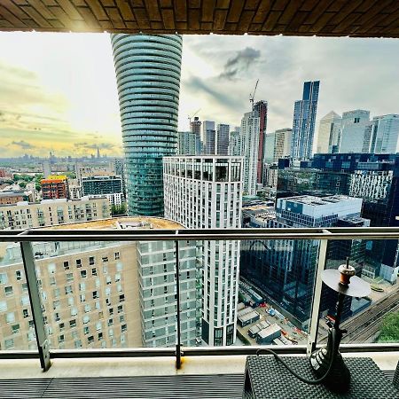 Canary Wharf, Docklands London Exterior photo